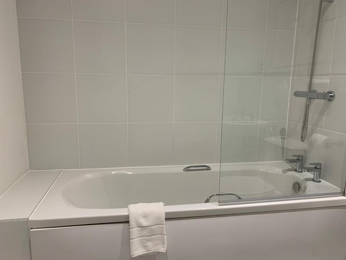 Bright 1Br Apartment In Preston 普雷斯顿 外观 照片